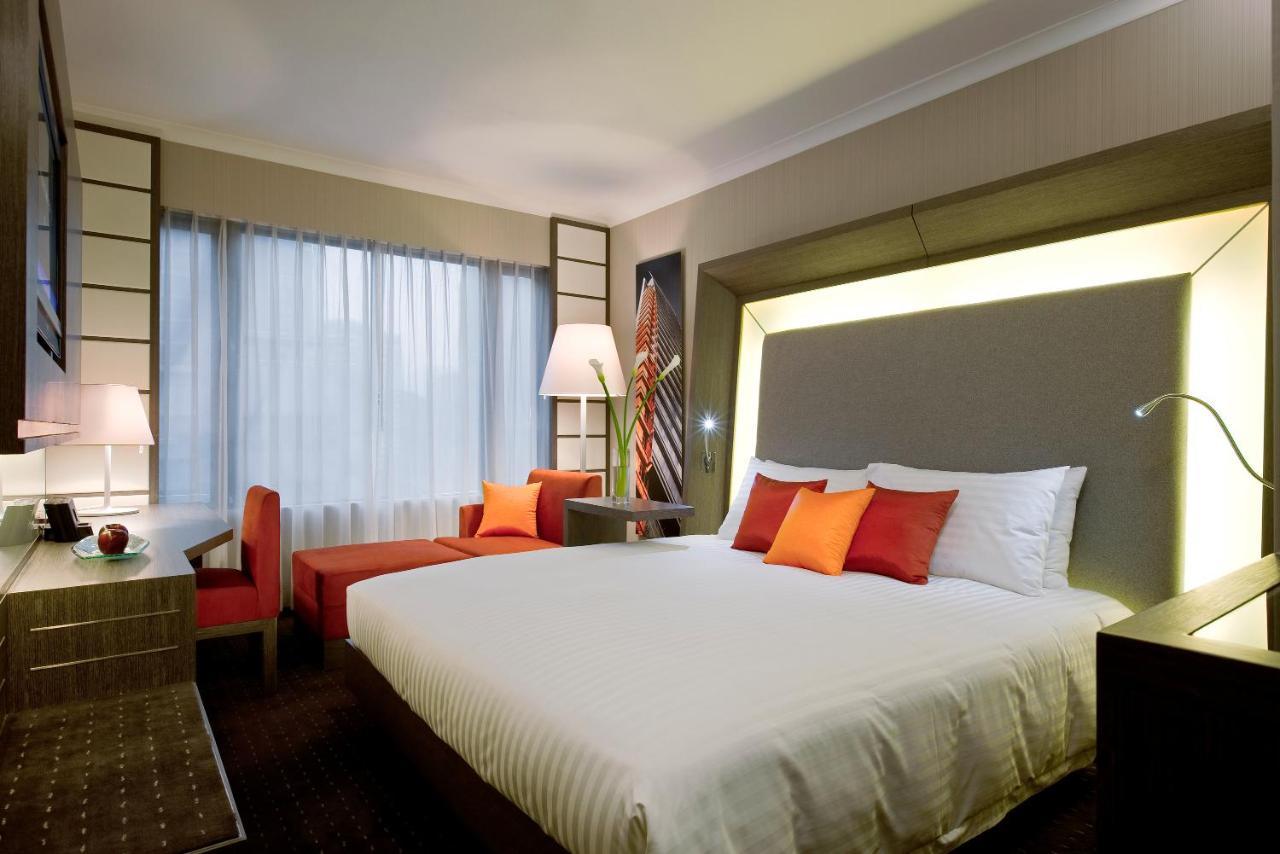 Novotel Nathan Road Kowloon Hotel